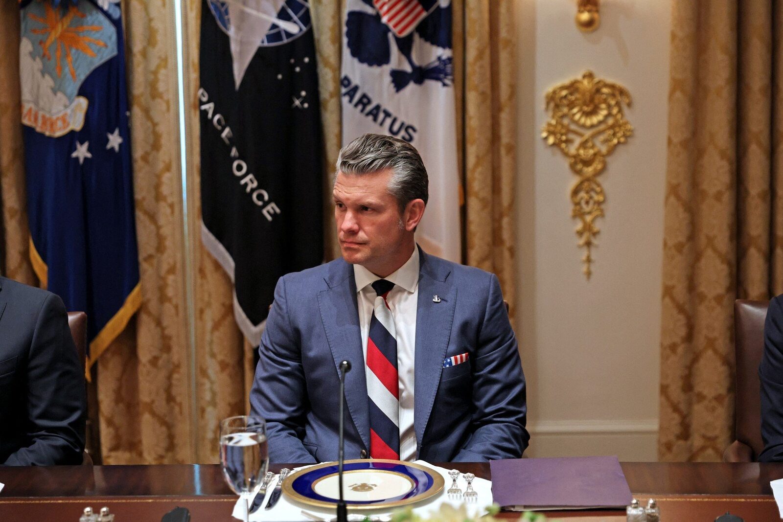 Șeful Pentagonului nu va participa la reuniunea NATO din Bruxelles, în contextul tensiunilor globale Oficialii militari americani au anunțat joi că secretarul Apărării al Statelor Unite, Pete Hegseth, nu va fi prezent la întâlnirea miniștrilor apărării din membrii NATO, programată pentru data de 12 februarie la Bruxelles