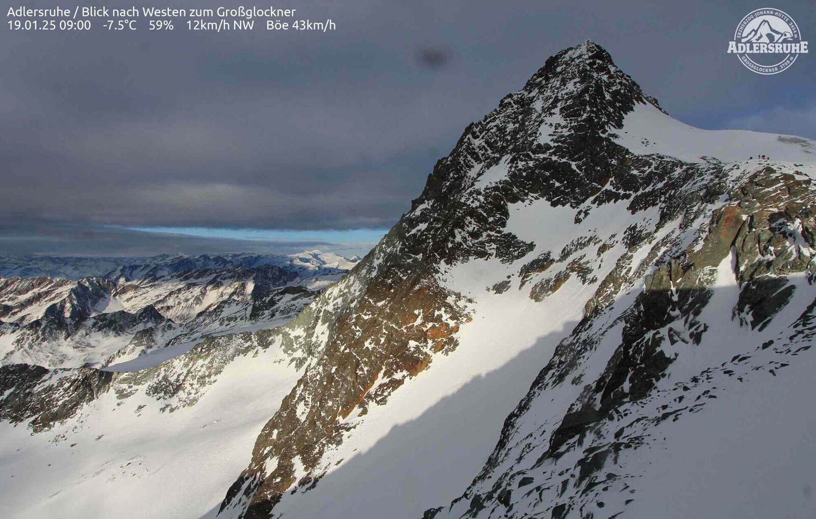 După mai bine de un an de la tragicul accident în care a pierdut viața în condiții extreme, procesul în care iubitul unei tinere decedate pe muntele Grossglockner din Austria a fost adus în fața justiției ajunge pe rol