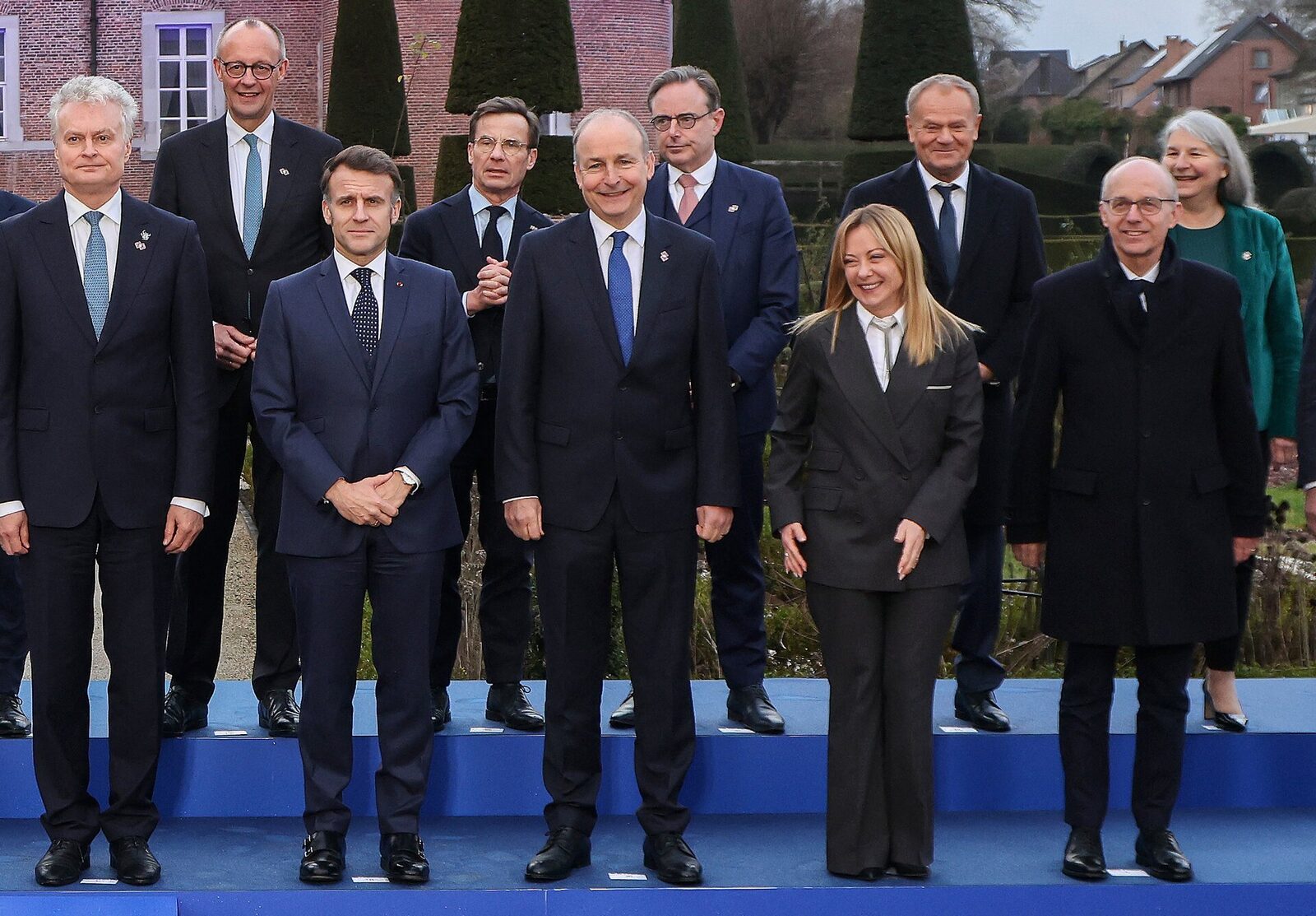 Sfârșitul unei epoci de unitate în Uniunea Europeană: liderii europeni își afirmă diferențele în fața provocărilor viitoare Uniunea Europeană, o construcție menită să promoveze unitatea și solidaritatea între statele membre, pare să își fi pierdut, începând cu această perioadă, aura de coeziune