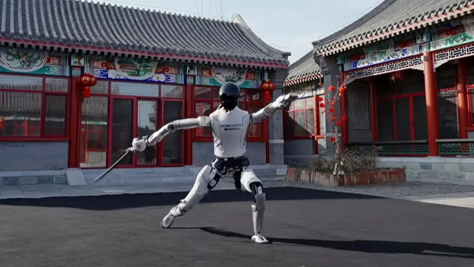 Robotica chineză avansează cu pași rapidi, iar cel mai recent exemplu este demonstrația impresionantă a robotului humanoid L7, dezvoltat de compania Robotera
