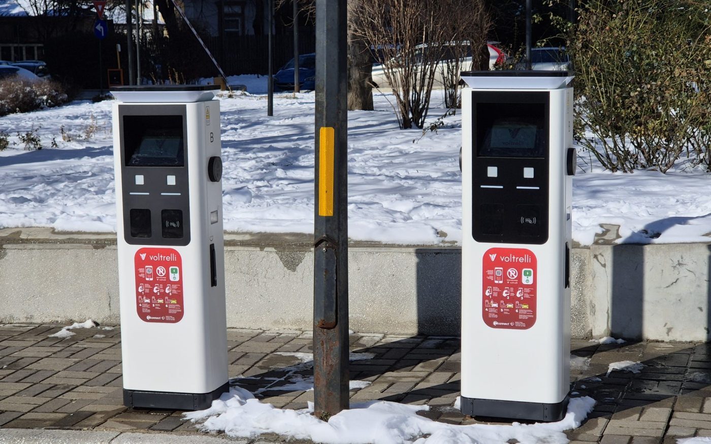 Primăria Sectorului 1 din București face pași importanți spre modernizarea infrastructurii pentru vehiculele electrice, odată cu inaugurarea a nouă stații de încărcare în șapte locații strategice ale zonei