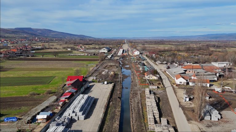 ProInfrastructură: Doar 16% progres pe lotul Poieni-Aleșd, unde activează și constructorul metroului din Cluj