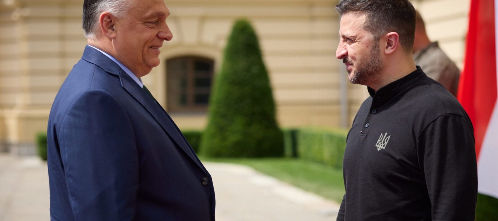 Orbán părăsește sala în timpul discursului lui Zelenski la Consiliul European Prim-ministrul Ungariei, Viktor Orbán, a părăsit sala de ședințe în timpul unei intervenții prin videoconferință a președintelui ucrainean Volodimir Zelenski, la o reuniune a Consiliului European