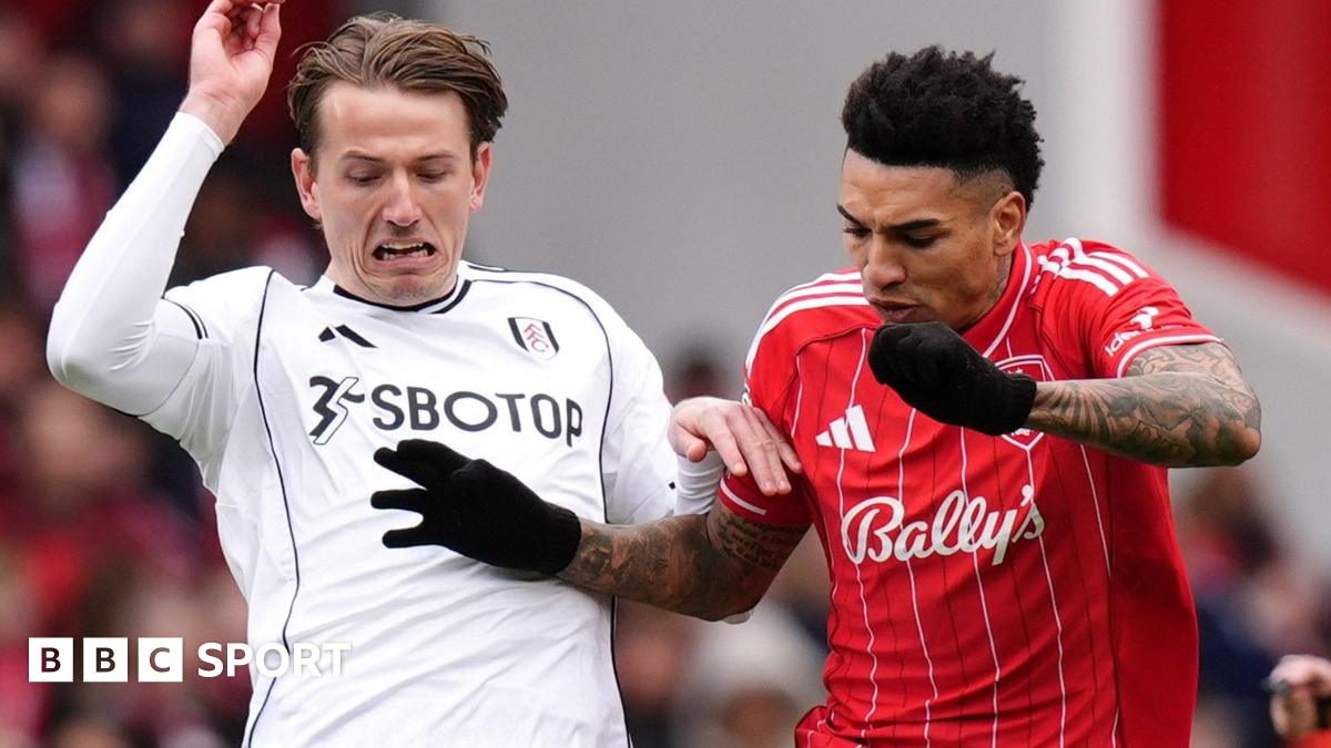 Nottingham Forest scapă de zona retrogradării după un egal cu Fulham Nottingham Forest a reușit să iasă din zona fierbinte a clasamentului Premier League, după ce a încheiat la egalitate, scor 0-0, meciul de acasă cu Fulham, echipă aflată la mijlocul ierarhiei