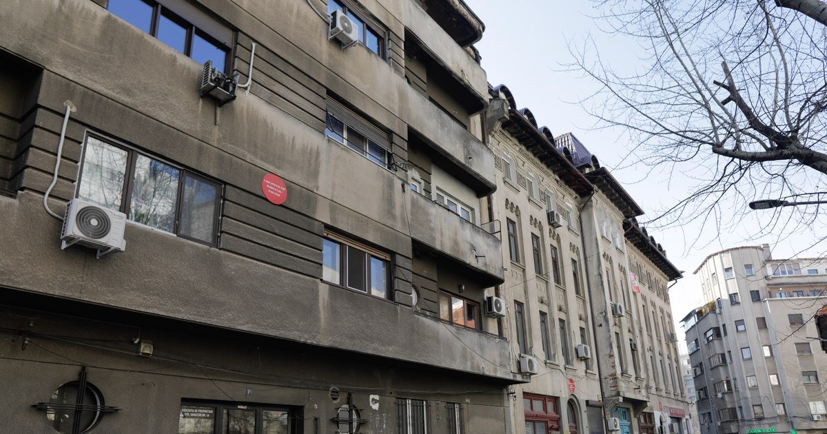 România, mai puțin pregătită pentru cutremur la 49 de ani de la seismul din ’77 La aproape jumătate de secol de la cutremurul devastator din 1977, România se confruntă cu o realitate cruntă: infrastructura este mai vulnerabilă ca niciodată în fața unui seism major