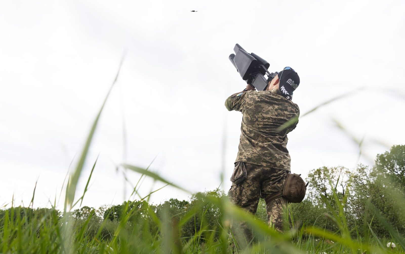 România, atentă la amenințările dronelor rusești, chiar dacă costurile sunt mari Ministrul Apărării, Radu Miruță, a subliniat luni seară, într-o intervenție televizată, că România ia foarte în serios amenințările reprezentate de dronele rusești care operează în apropierea graniței