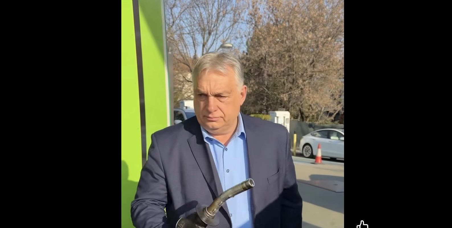 MOL, cu ochii pe petrolul sârbesc: Negocierile cu NIS, prelungite de SUA Grupul ungar MOL a primit undă verde din partea Statelor Unite pentru a continua negocierile privind achiziționarea unei participații majoritare în compania petrolieră sârbă NIS, deținută parțial de ruși