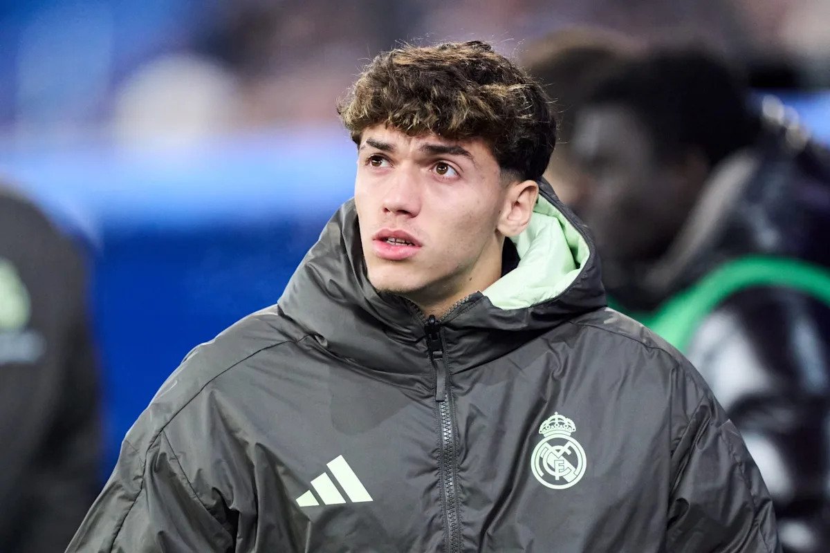 Real Madrid înfruntă Getafe cu o surpriză în echipă; debut de titular pentru Thiago Pitarch Madrilenii de la Real se pregătesc pentru un meci important pe Santiago Bernabeu, unde vor primi vizita celor de la Getafe