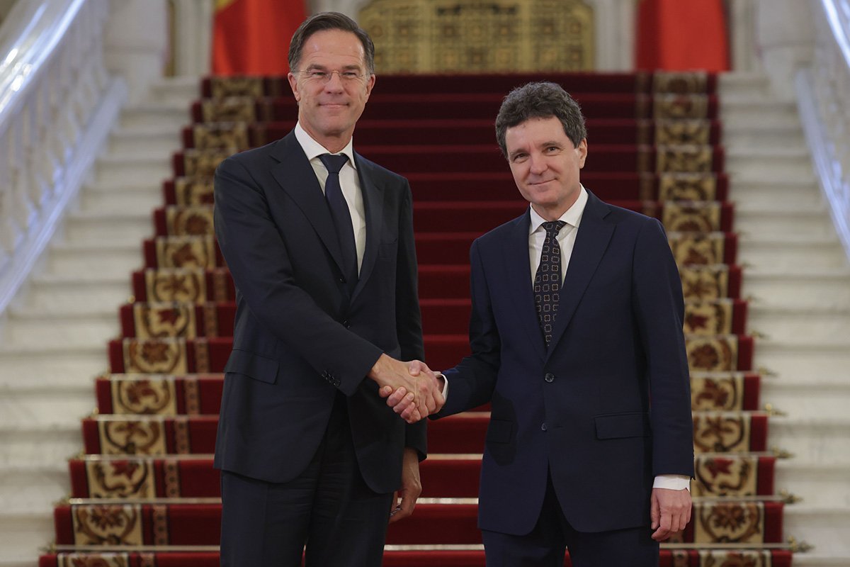 Întâlnire de importanță majoră între președintele României și secretarul general nato Președintele României, Nicușor Dan, va avea o întrevedere crucială cu secretarul general al NATO, Mark Rutte, la sediul Alianței Nord-Atlantice, joi, 19 martie 2026, anunță Administrația Prezidențială