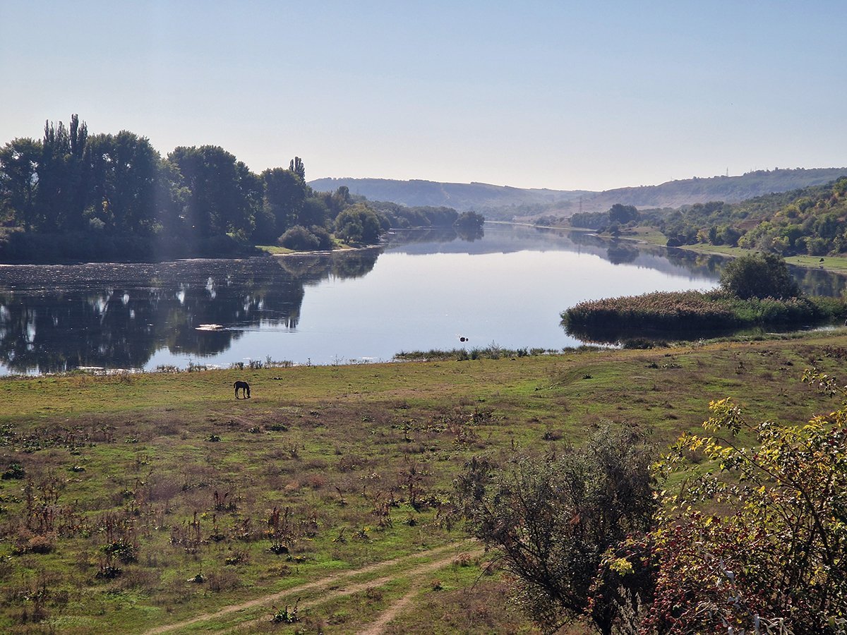 Alertă în Moldova: Nivelul de poluare al Nistrului, crescut Autoritățile din Republica Moldova au ridicat nivelul de alertă în zona de nord a țării, după ce au fost detectate depășiri ale limitelor admise de substanțe poluante în apa râului Nistru
