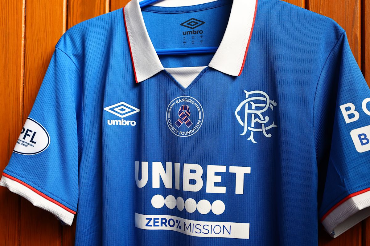 Thelo Aasgaard, titular în echipa Rangers pentru meciul cu Aberdeen Danny Röhl, antrenorul echipei Rangers, a anunțat o singură schimbare în echipa de start pentru meciul din Premiershipul scoțian împotriva lui Aberdeen, care se va disputa în această seară pe stadionul Ibrox