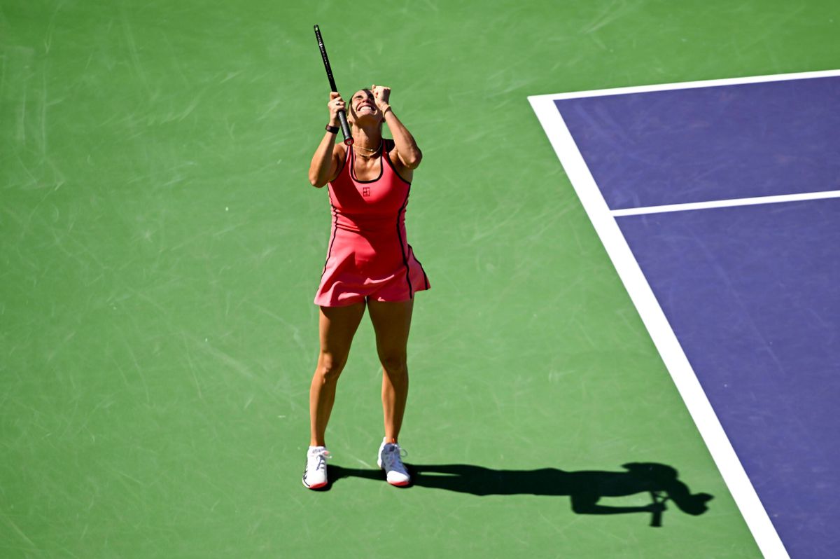 Aryna Sabalenka triumfă la Indian Wells, după o finală dramatică Indian Wells, SUA – Aryna Sabalenka, numărul 1 mondial, a cucerit pentru prima oară titlul la Indian Wells Open, duminică seară