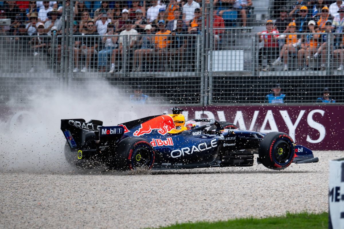 Accident spectaculos pentru Verstappen în calificările din Australia: pilotul Red Bull, trimis la radiografii Melbourne – Max Verstappen, cvadruplu campion mondial, a avut parte de un incident neașteptat în timpul calificărilor pentru Marele Premiu al Australiei