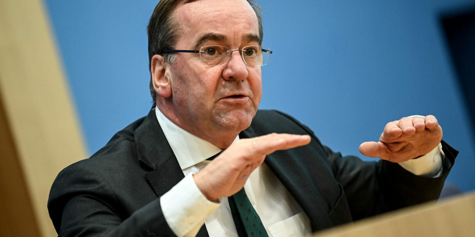 Germania respinge cererile lui Trump privind implicarea militară în conflictul SUA-Iran Ministrul german al Apărării, Boris Pistorius, a respins ferm solicitările fostului președinte american Donald Trump referitoare la un eventual sprijin militar din partea Germaniei în contextul tensiunilor dintre Statele Unite și Iran