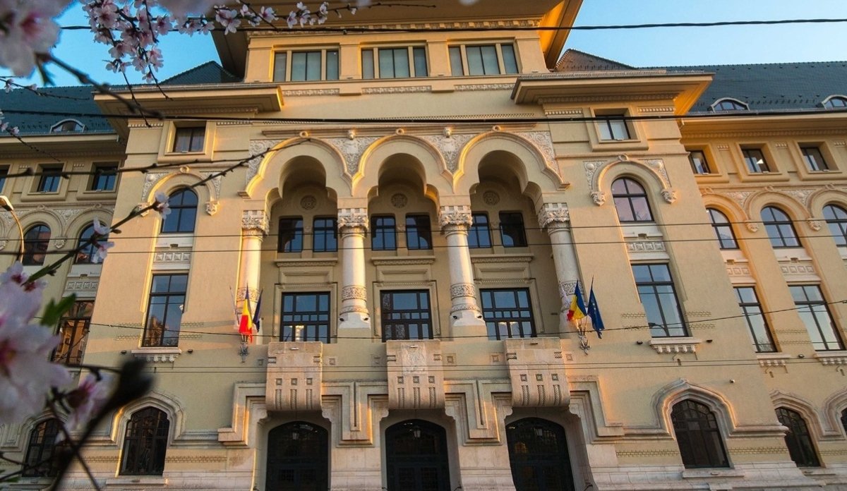 40 de directori pentru noua Administrație a Domeniului Public, propusă de Ciprian Ciucu Primarul General al Capitalei, Ciprian Ciucu, propune înființarea unei noi Administrații a Domeniului Public, care ar urma să includă mai multe servicii publice existente