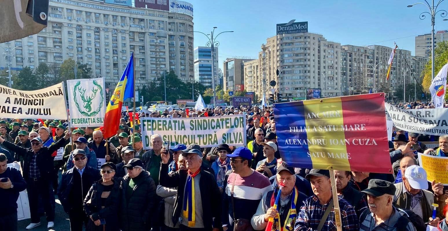 Premierul Bolojan refuză cererile minerilor de la CE Oltenia: Prelungirea contractelor și compensații, excluse momentan București – Premierul Ilie Bolojan s-a întâlnit marți cu reprezentanții minerilor de la Complexul Energetic Oltenia (CE Oltenia), care protestaseră în fața Guvernului