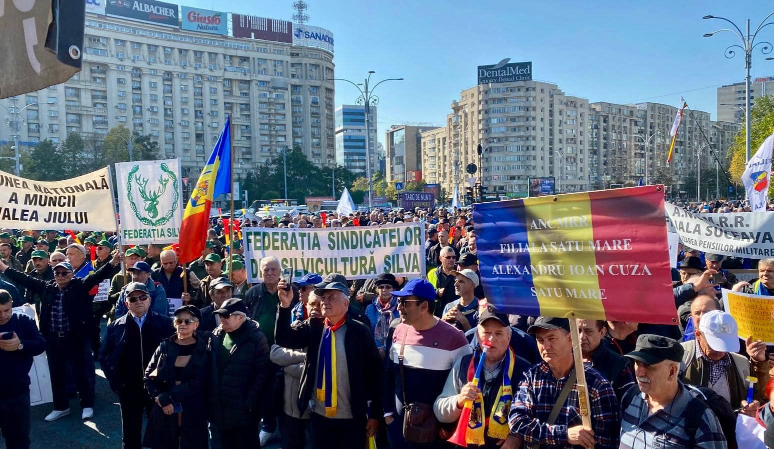 Premierul Bolojan refuză cererile minerilor de la CE Oltenia: Prelungirea contractelor și compensații, excluse momentan București – Premierul Ilie Bolojan s-a întâlnit marți cu reprezentanții minerilor de la Complexul Energetic Oltenia (CE Oltenia), care protestaseră în fața Guvernului