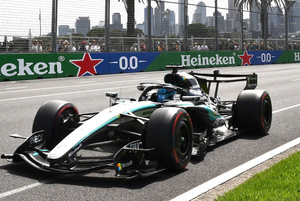 Russell, pe prima poziție! Mercedes zdrobește calificările, Verstappen, OUT