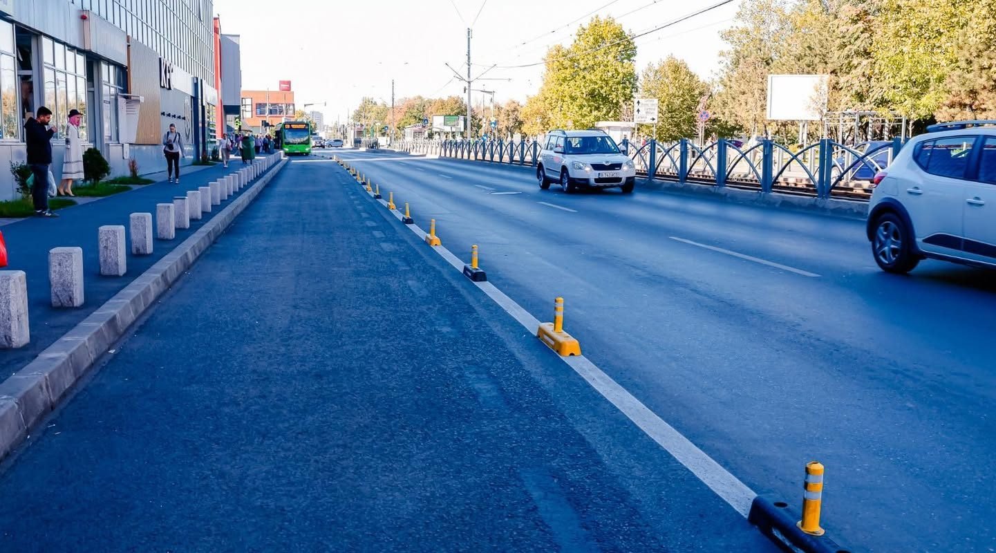 Noi benzi unice pentru transportul public în București: STB avertizează șoferii Societatea de Transport București (STB) a dat în folosință noi benzi unice destinate exclusiv autobuzelor și troleibuzelor în zona Academiei Militare