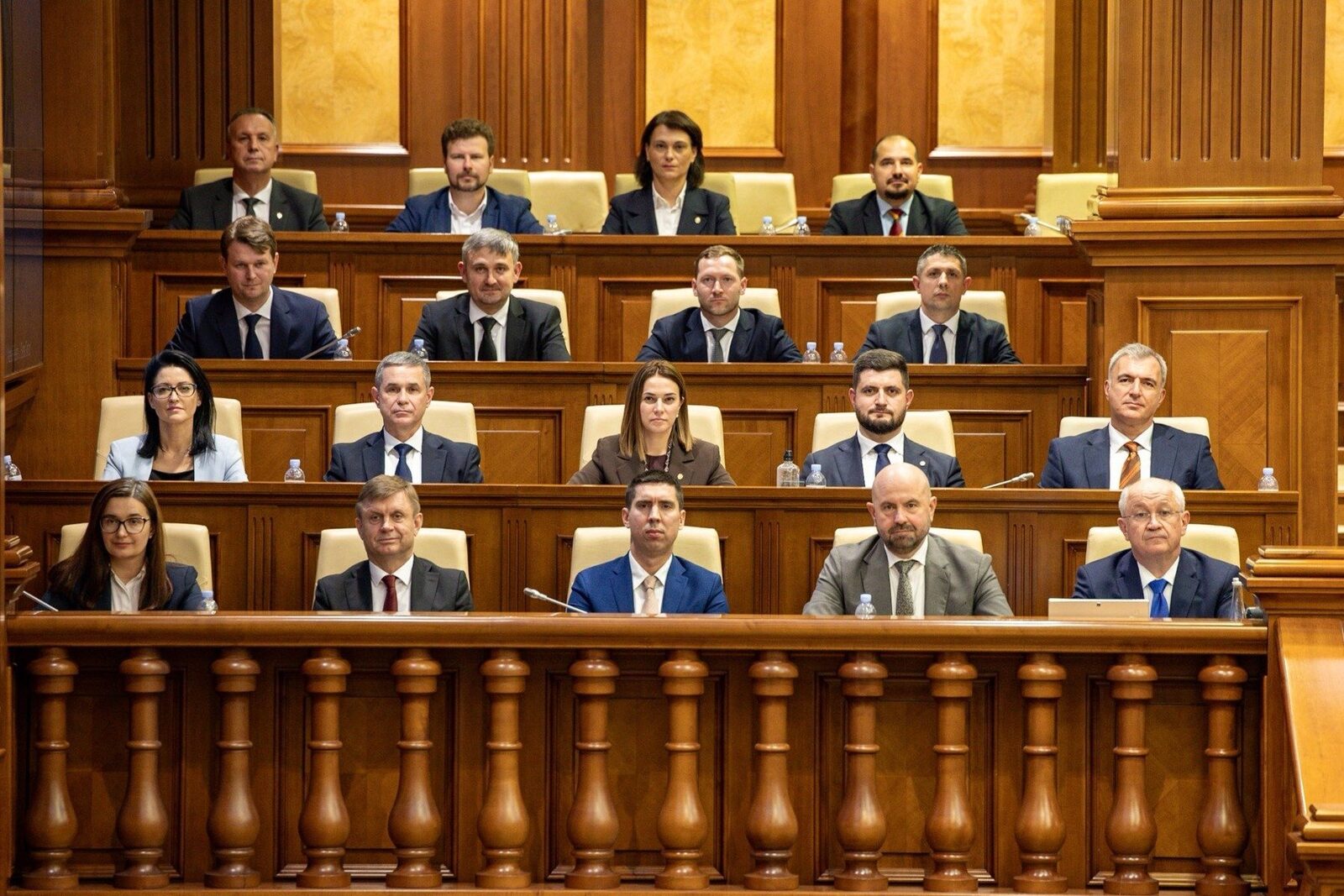 Republica Moldova cere ajutorul UE după o nouă poluare a Nistrului Premierul Republicii Moldova, Alexandru Munteanu, a activat vineri Mecanismul de Protecție Civilă al Uniunii Europene, în urma unei noi creșteri a nivelului de poluare cu hidrocarburi în râul Nistru