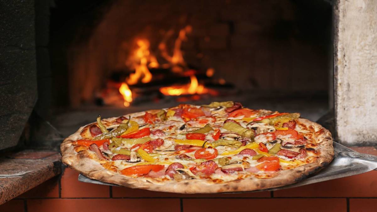 Criza atinge și industria pizza: Francize în faliment și restaurante închise Bucuria iubitorilor de pizza ar putea fi umbrită de vești proaste