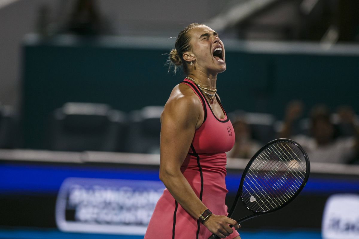 Sabalenka, în finala de la Miami după o victorie categorică în fața Rybakinei Aryna Sabalenka, liderul mondial, a învins-o pe Elena Rybakina, numărul 2 WTA, în semifinalele turneului de la Miami Open