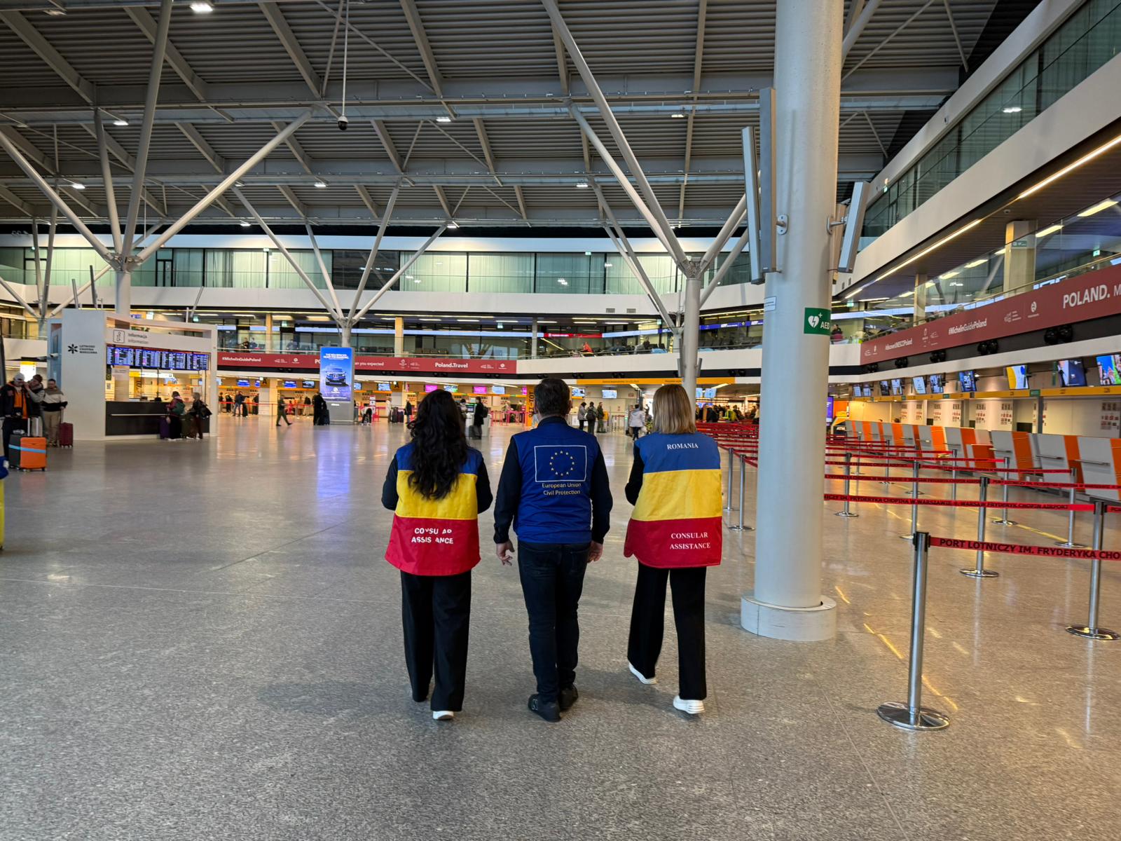 Zboruri de evacuare din Oman, finanțate de Uniunea Europeană, au adus peste 350 de cetățeni români pe Aeroportul Otopeni Două zboruri de evacuare din Oman, organizate ca urmare a conflictului din Orientul Mijlociu, au aterizat luni dimineață pe Aeroportul Internațional Henri Coandă București – Otopeni