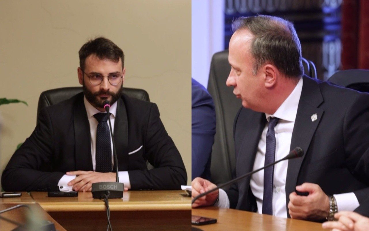Scandal politic: Deputatul USR Lorincz sesizează CNCD după un presupus derapaj al lui Câciu Deputatul USR Iulian Lorincz, vicepreședinte al Comisiei pentru comunitățile de români din afara granițelor și membru în Comisia pentru politică externă a Camerei Deputaților, a depus o sesizare la Consiliul Național pentru Combaterea Discriminării (CNCD)