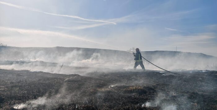 Incendiile de vegetație, o problemă recurentă în județul Cluj: Pompierii, solicitați constant în urma incendiilor provocate de curățeniile de primăvară Cluj, 16 martie 2026 – Zeci de incendii de vegetație uscată au pus pe jar pompierii clujeni în ultimele zile, în contextul în care perioada de curățenie agricolă de primăvară a debutat