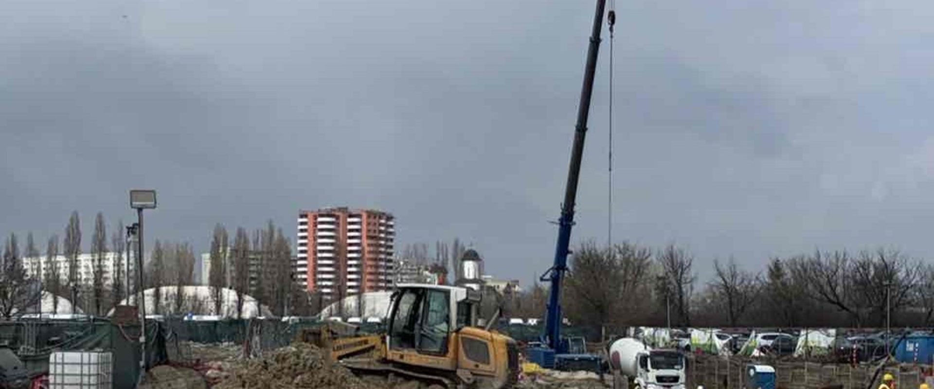 Poluarea din București: Garda de Mediu acuză materialul antiderapant Bucureștiul se confruntă cu un nivel ridicat de poluare, iar Garda de Mediu a identificat cauza principală: materialul antiderapant folosit în timpul iernii