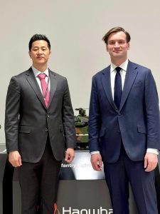 Republica Coreea, partener strategic de prim rang pentru România, conform deputatului Andrei Baciu București – Deputatul PNL Andrei Baciu a subliniat importanța parteneriatului strategic dintre România și Republica Coreea, menționând că angajamentele economice ale Coreei în România depășesc 1 miliard de dolari