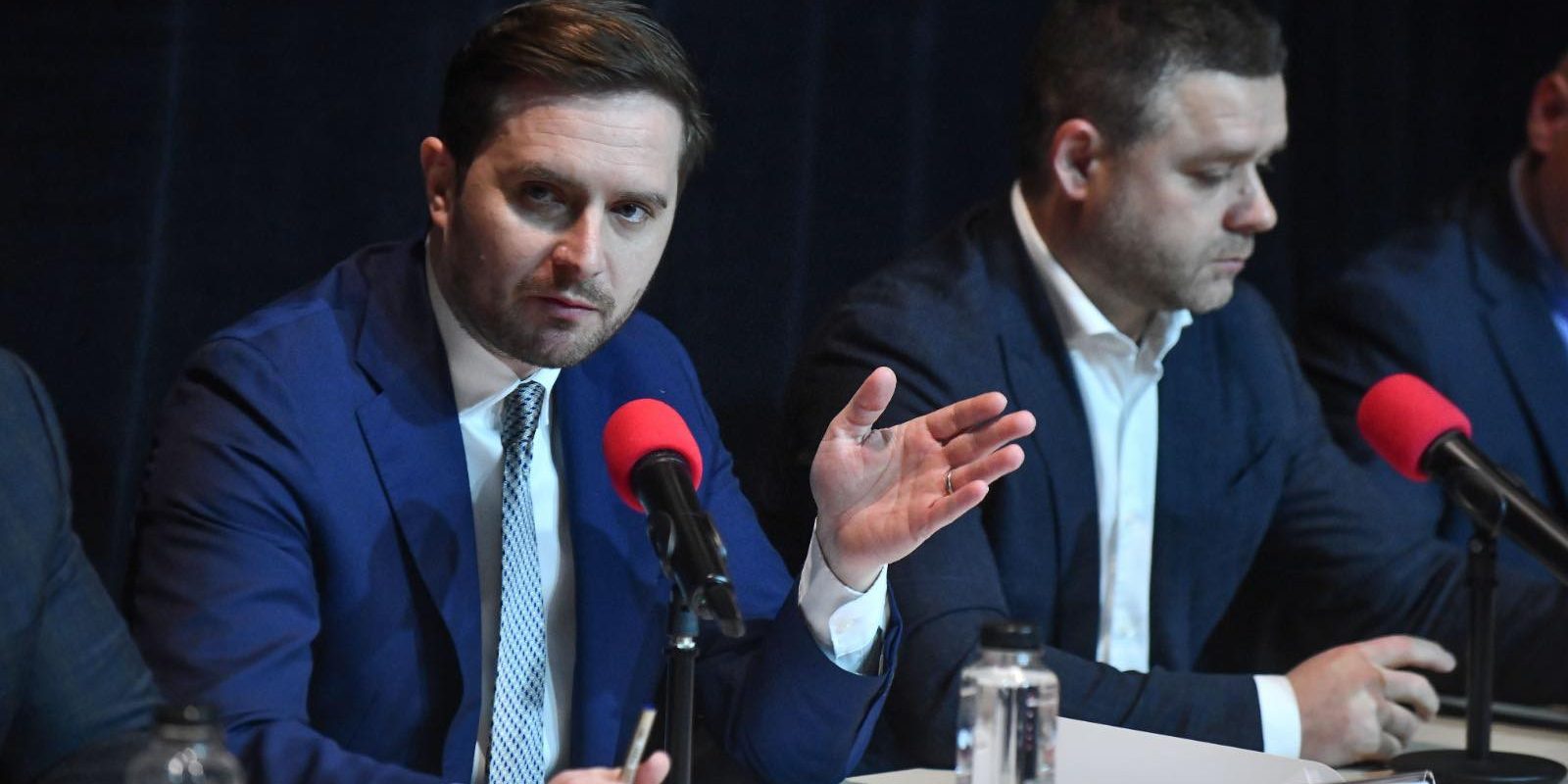 Viceprimarul Capitalei anunță măsuri pentru combaterea graffiti-ului vandalic București, 29 noiembrie 2024 – Viceprimarul Capitalei, Stelian Bujduveanu (PNL), a anunțat, printr-o postare pe rețelele de socializare, o serie de măsuri menite să reducă numărul actelor de vandalism prin graffiti și să eficientizeze intervențiile de curățare a clădirilor afectate