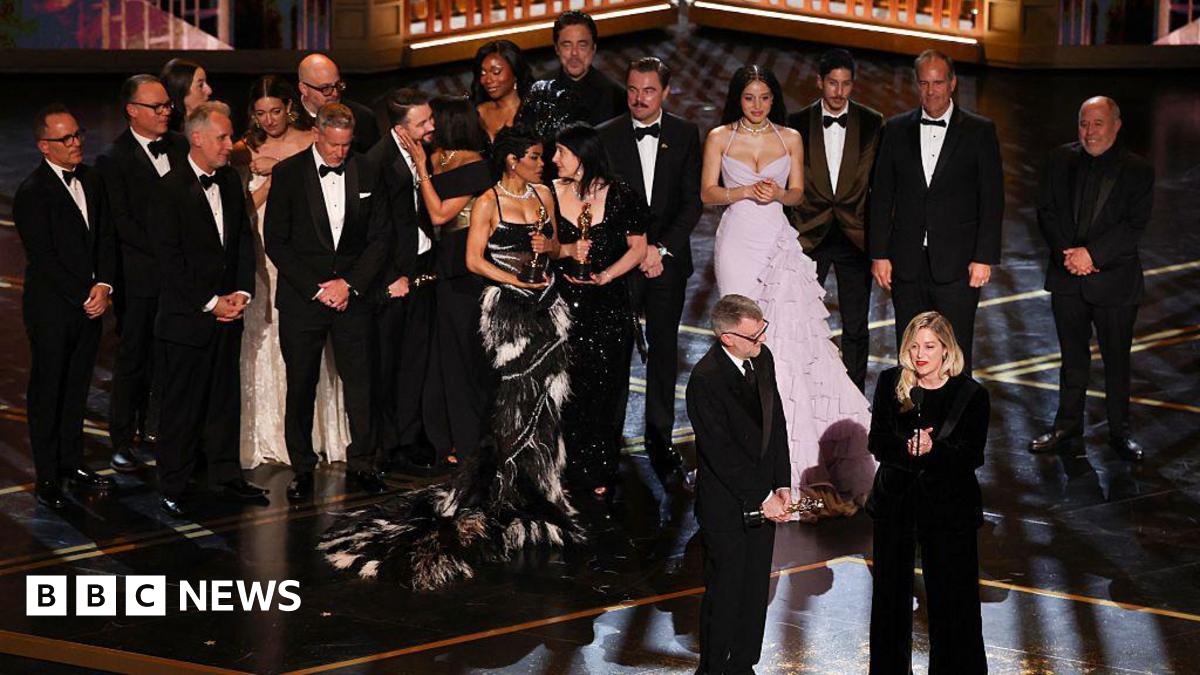 Oscars 2026: One Battle After Another, marele câștigător! 6 statuete, inclusiv cel mai bun film