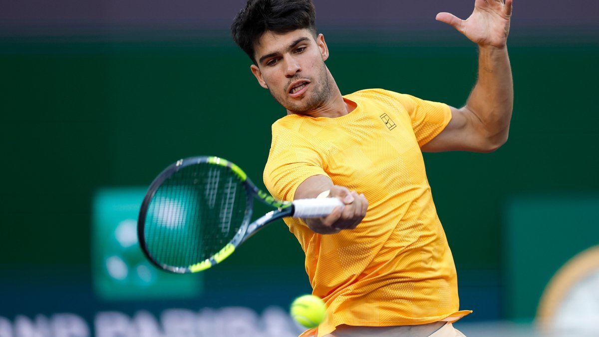 Alcaraz, „coșmarul” francezilor în tenis, domină și la Indian Wells Carlos Alcaraz continuă să scrie istorie pe terenurile de tenis, transformându-se într-un veritabil „coșmar” pentru jucătorii francezi