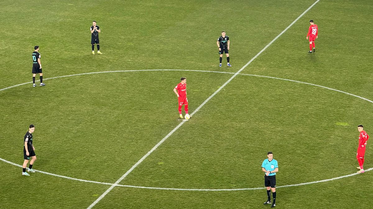 Dinamo începe lupta pentru semifinale în Cupa României împotriva Metalului Buzău Dinamo București înfruntă în acest moment Metalul Buzău în sferturile de finală ale Cupei României