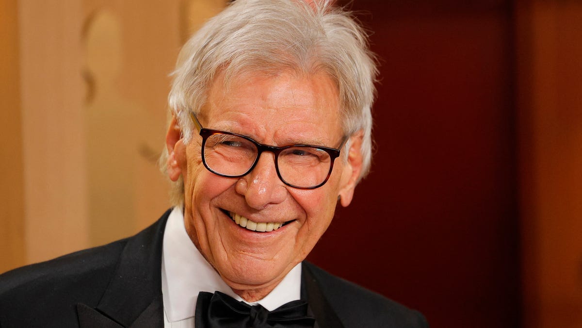 Harrison Ford, omagiat la Actor Awards: „Sunt încă un actor care lucrează” Actorul Harrison Ford a fost onorat cu un premiu pentru întreaga carieră la cea de-a 32-a ediție a Actor Awards, eveniment desfășurat la Los Angeles