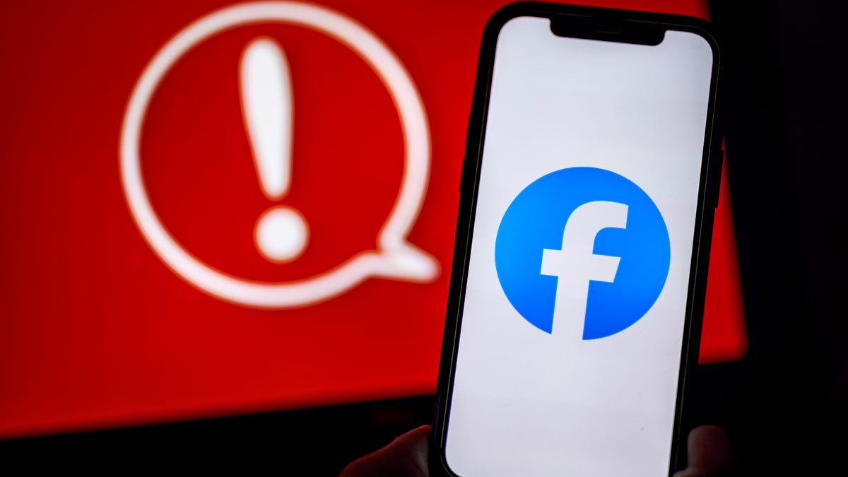 Facebook, afectat de o pană majoră: Mii de utilizatori raportază probleme de acces Probleme tehnice majore afectează platforma Facebook, miercuri, 3 martie