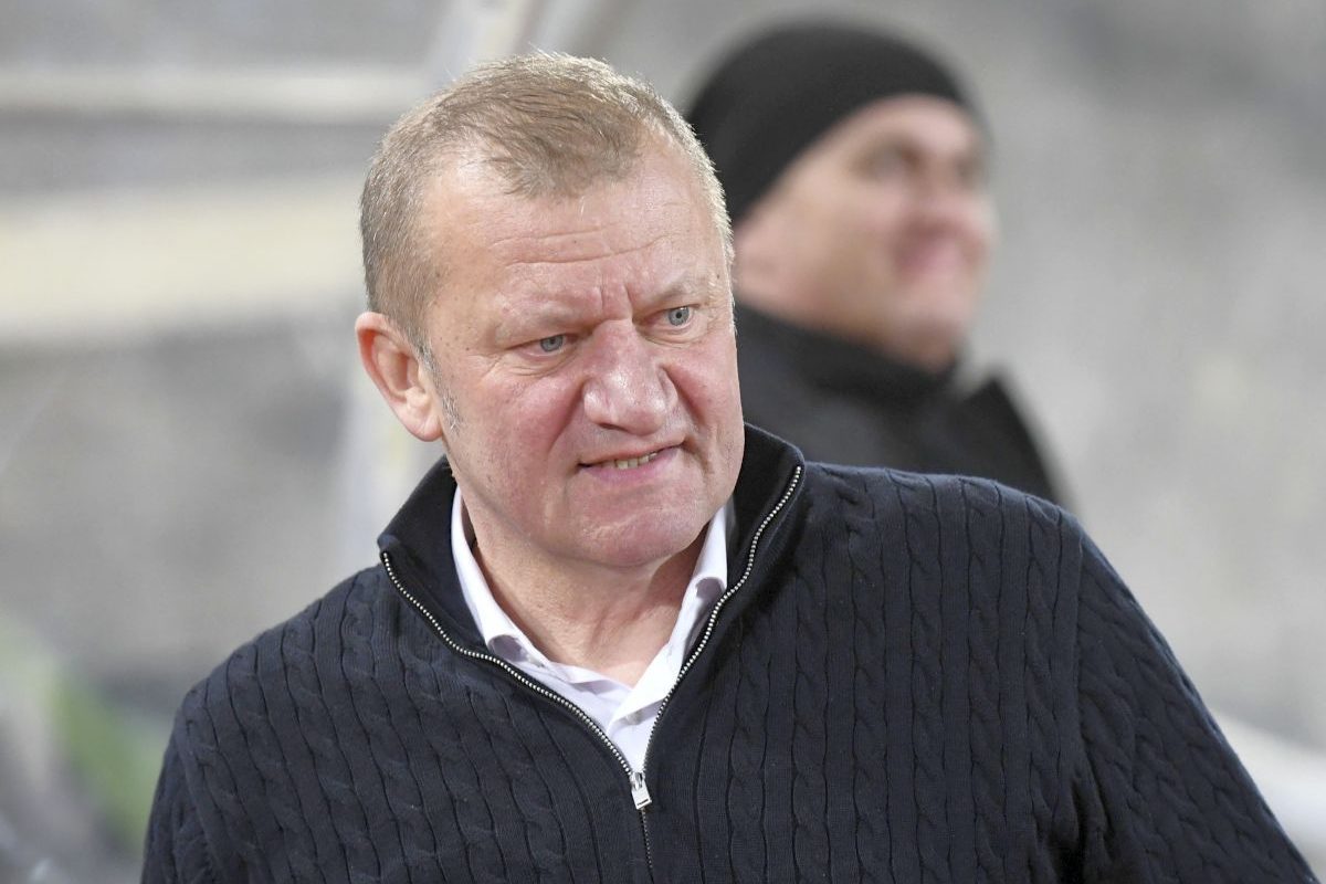 Dorinel Munteanu, fost antrenor al Oțelului Galați, a „înțepat” dunărenii după victoria lui Hermannstadt, scor 2-0, într-un meci tensionat încheiat cu trei eliminări pentru gazde