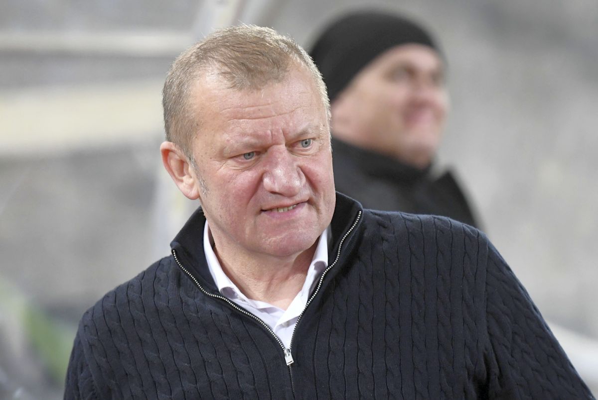 Dorinel Munteanu, fost antrenor al Oțelului Galați, a „înțepat” dunărenii după victoria lui Hermannstadt, scor 2-0, într-un meci tensionat încheiat cu trei eliminări pentru gazde