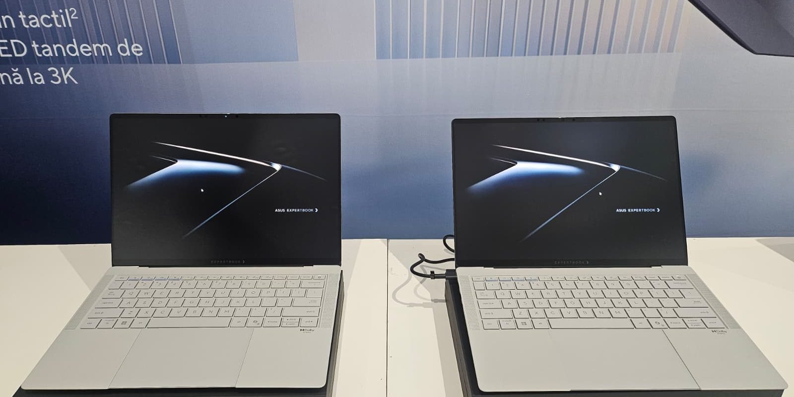 Asus lansează ExpertBook Ultra, un laptop premium gândit pentru era inteligenței artificiale ASUS a lansat oficial în România noul ExpertBook Ultra, un laptop business premium care pune accent pe inteligența artificială (AI), mobilitate și securitate