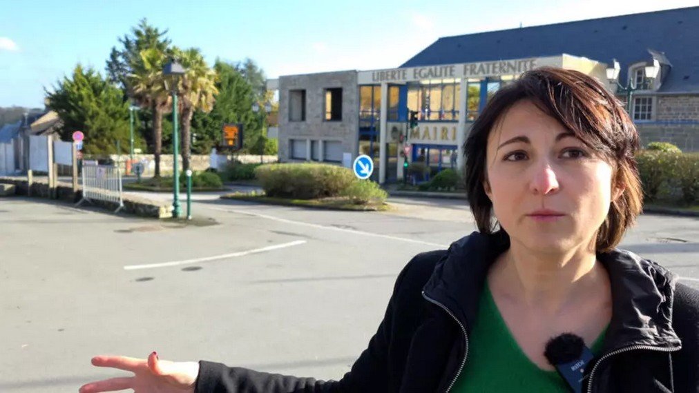 Alegeri locale în Franța: Români pe liste și importanța scrutinului Franța se pregătește pentru primul tur al alegerilor locale, un scrutin major care va decide primarii celor aproximativ 35.000 de comune și orașe din țară
