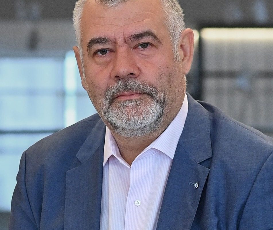 AROBS Transilvania Software țintește venituri de 552 de milioane de lei în 2026 Compania AROBS Transilvania Software (BVB: AROBS) intenționează să atingă, în 2026, venituri de 552 de milioane de lei, conform unui comunicat recent