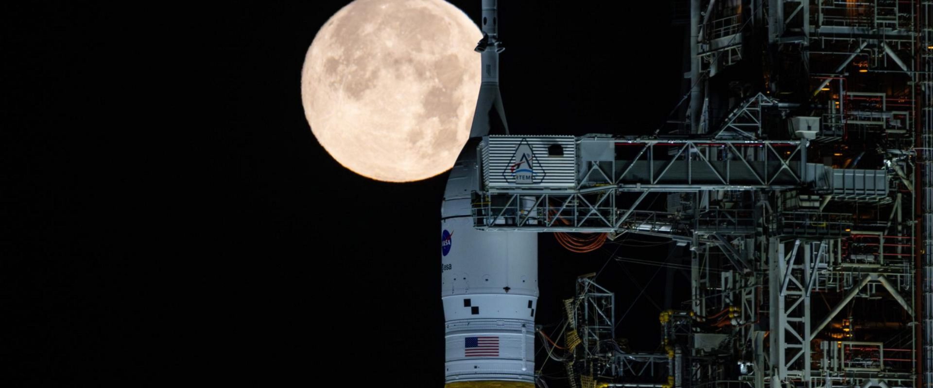 O nouă misiune spre Lună: Artemis II își ia zborul pentru a testa limitele În noaptea de 1 spre 2 aprilie, mai precis la ora 01:24, ora României, capsula Orion va decola într-o misiune fără precedent, parte a programului Artemis al NASA