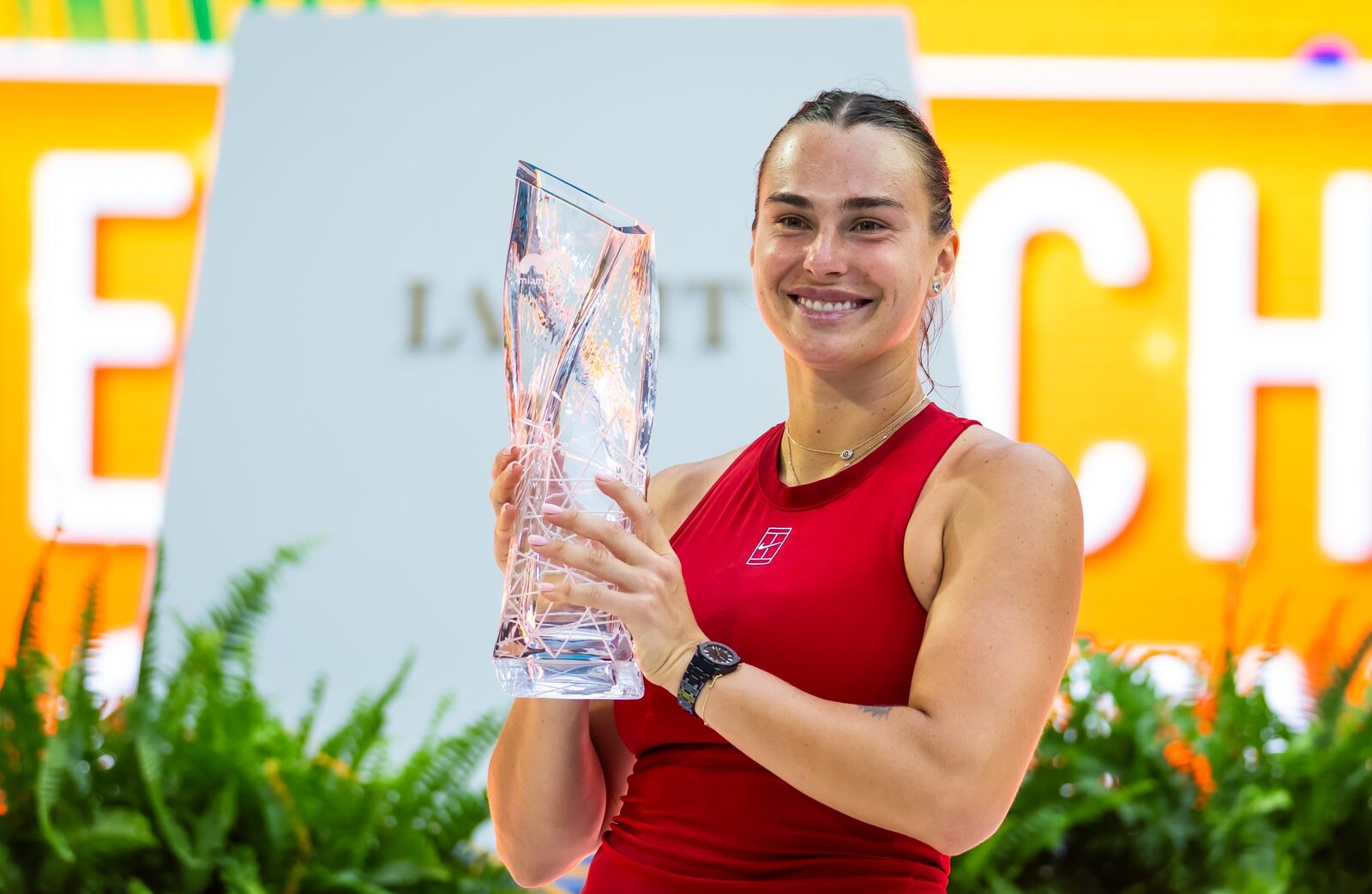 Miami Open 2026: Aryna Sabalenka își apără titlul într-o competiție de elită, cu întreg Top 10 WTA prezent Turneul de tenis Miami Open, parte a circuitului WTA 1000, va debuta pe 17 martie, cu promisiunea unui spectacol de excepție