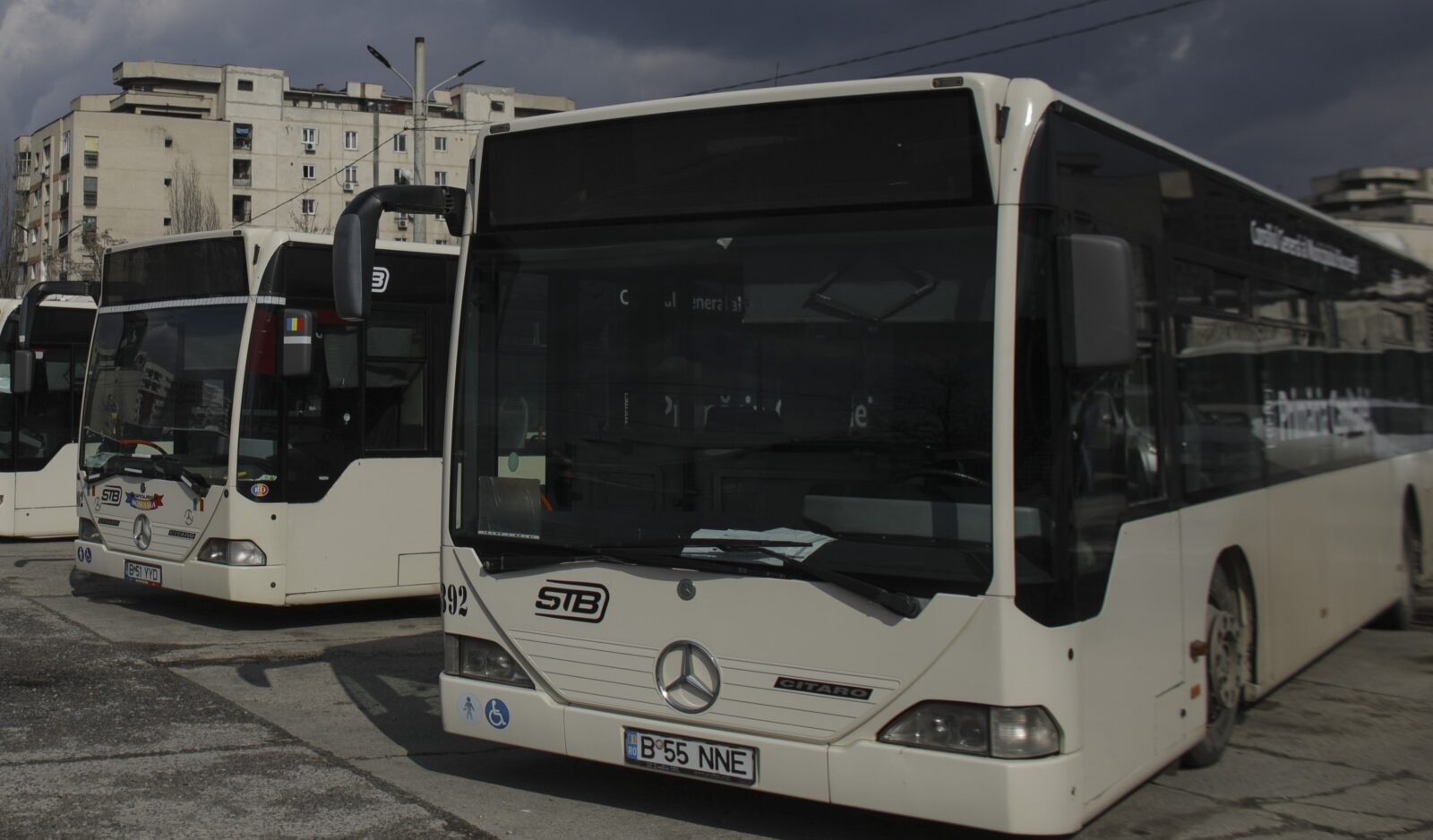 Reducerile de personal și salarii la STB intră în vigoare Începând de luni, 9 martie, Societatea de Transport București (STB) a implementat măsura de reducere a săptămânii de lucru pentru o parte din angajați