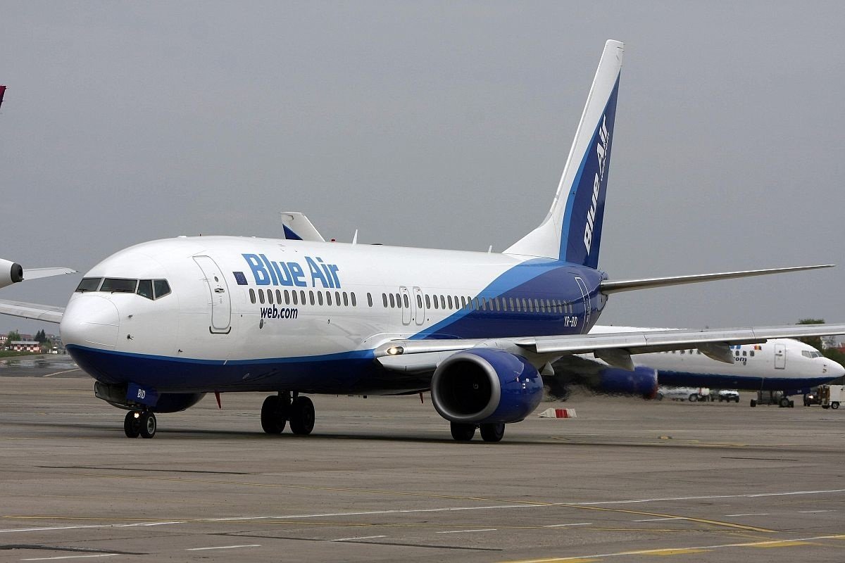 Avioane Blue Air, vândute la preț de garsonieră: ce presupune, de fapt, achiziția Două avioane ale fostei companii aeriene Blue Air au fost scoase la licitație cu un preț de pornire echivalent cu cel al unei garsoniere, undeva la 238.250 de euro