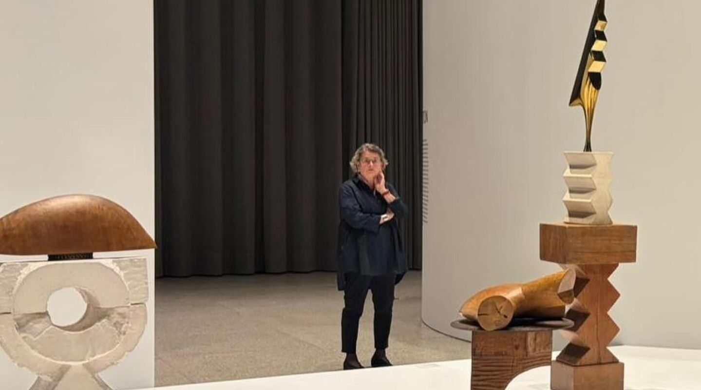 Brâncuși, omagiat la Berlin: Expoziția monumentală deschisă la Neue Nationalgalerie O expoziție amplă dedicată operei lui Constantin Brâncuși s-a deschis la Berlin, la Neue Nationalgalerie, marcând 150 de ani de la nașterea sculptorului român