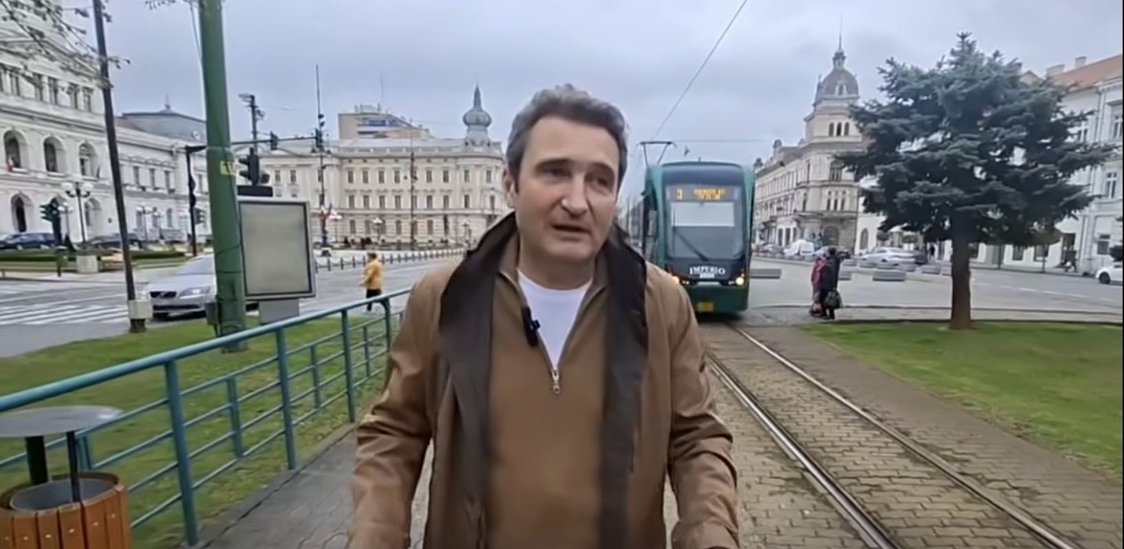Arad: Bilet de 1 leu pentru transportul public, o măsură de contracarare a scumpirilor la carburanți Primăria Municipiului Arad introduce un bilet de 1 leu, valabil 24 de ore, pentru transportul public