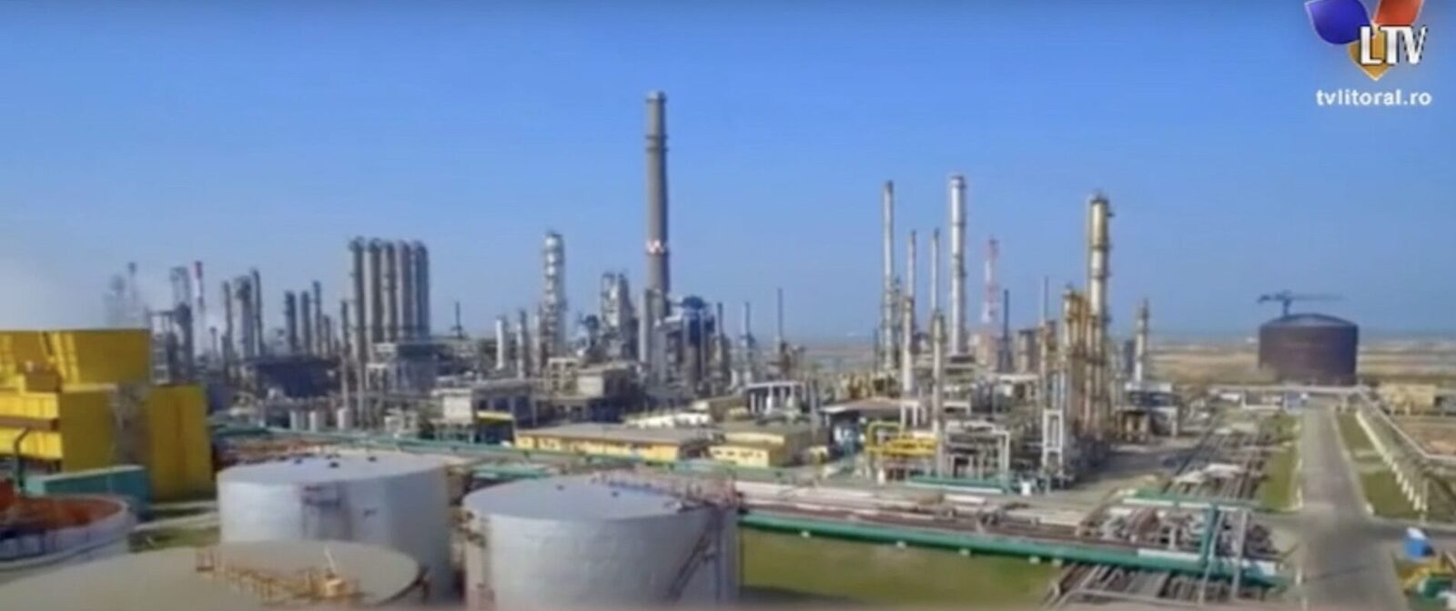 Criza pe piața petrolului: Guvernul limitează adaosul comercial pentru benzină și motorină Ministerul Energiei a lansat un proiect de ordonanță de urgență care vizează o posibilă criză pe piața petrolului și a produselor petroliere