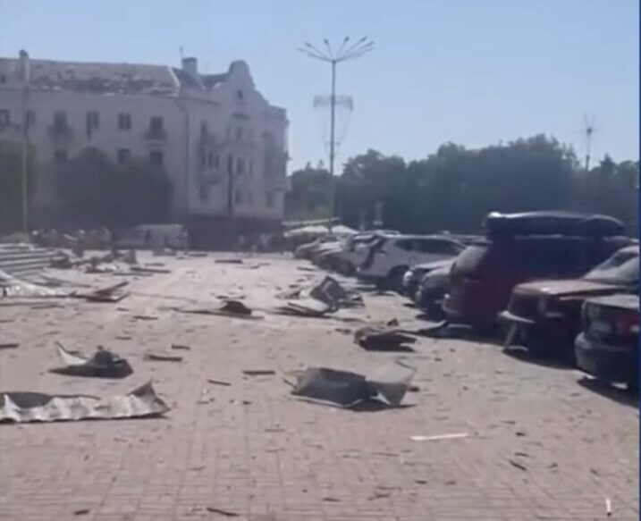Atac cu drone în regiunea Cernigău: Zeci de localități, fără electricitate Regiunea Cernigău din nordul Ucrainei a fost lovită sâmbătă de un atac cu drone rusești, lăsând majoritatea localităților fără curent electric, conform informațiilor furnizate de guvernatorul local, Viaceslav Ceaus